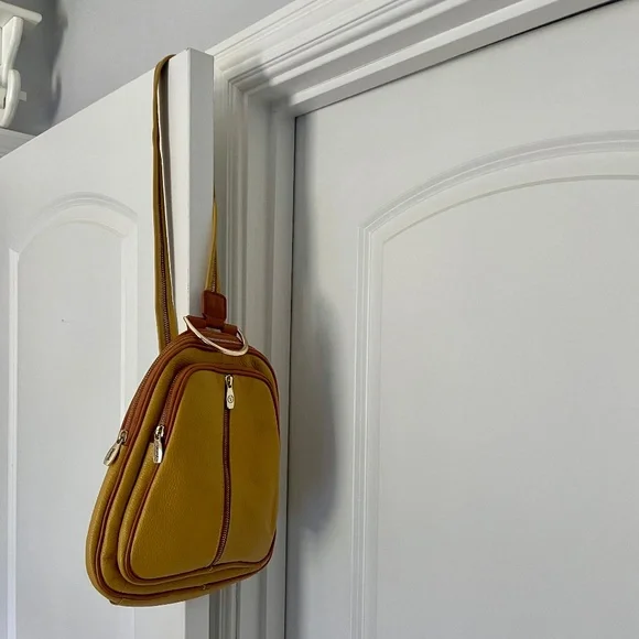 Valentina leather backpack/crossbody bag - Picture 3 of 6